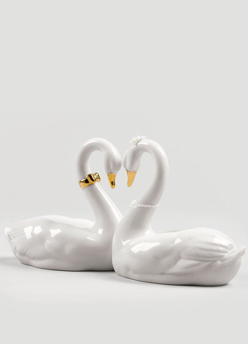 Endless Love Swans Figurine. Golden Lustre 01009304 - Hot Watches